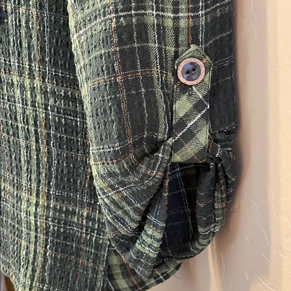 Habitat Green Plaid 3/4 Button Shirt size medium excellent condition - Picture 4 of 7